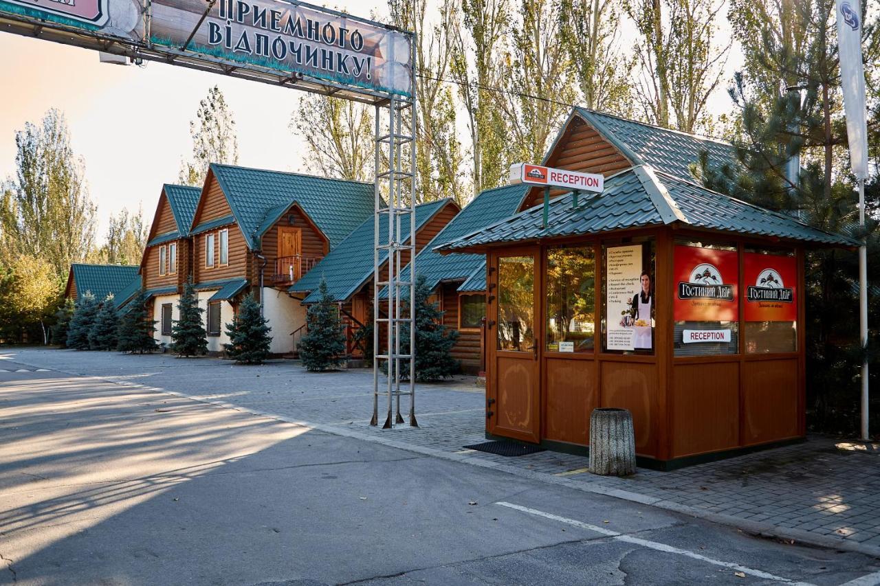 赫尔松 Gostiniy Dvor Non-Stop酒店 外观 照片
